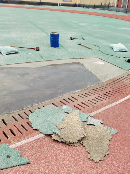 九龙坡球场翻新维修补、球场翻新修补改造